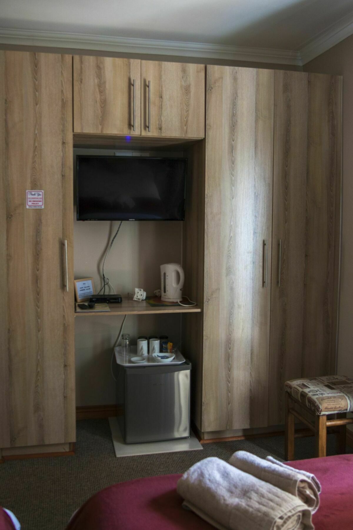 Rest-A-While Guest House - Pretoria-Noord Eksteriør billede